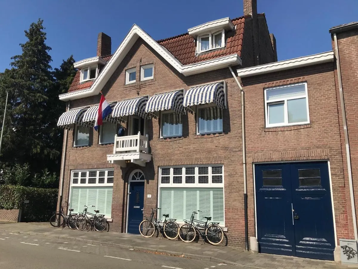 Guesthouse Thoez Maastricht 0*,  Pays-Bas